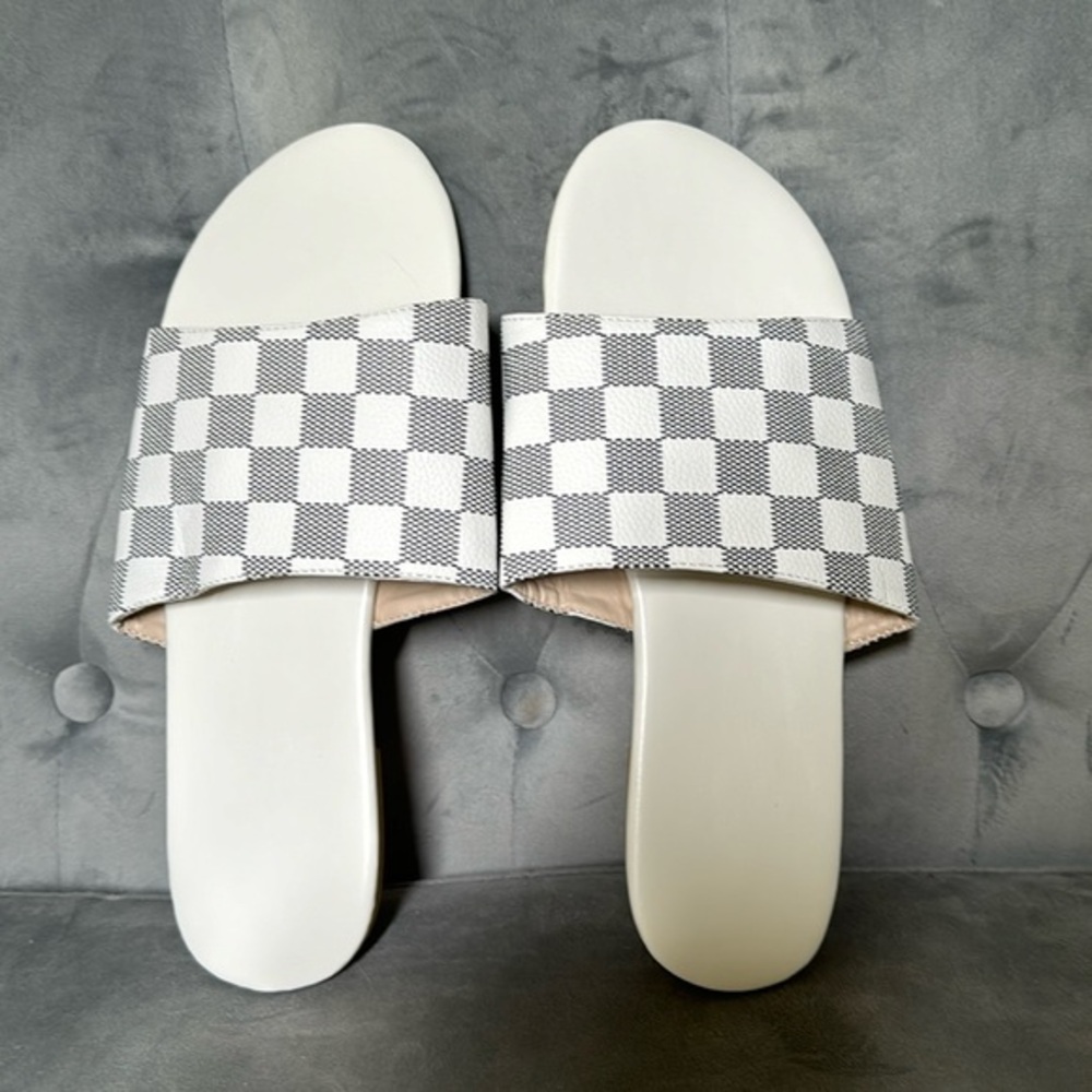 Women's White & Black Checkered Slide Summer Sandals Size 41 NWOT azur damier